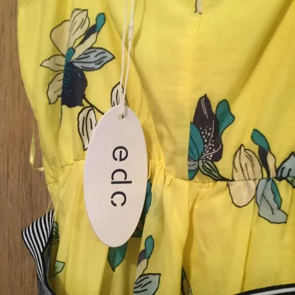 Dress - Picture 4 of 5